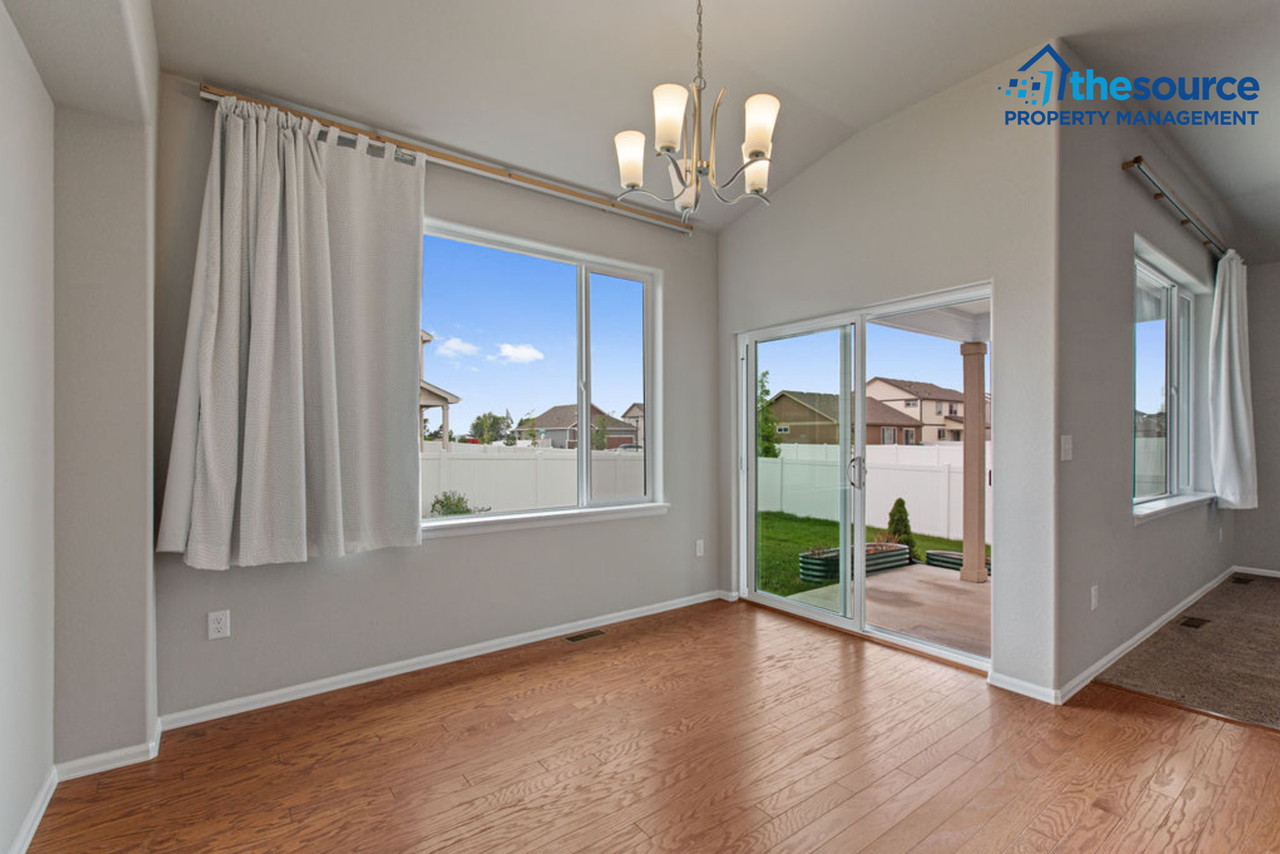 1003 Maplebrook Dr - Photo 7 of 34
