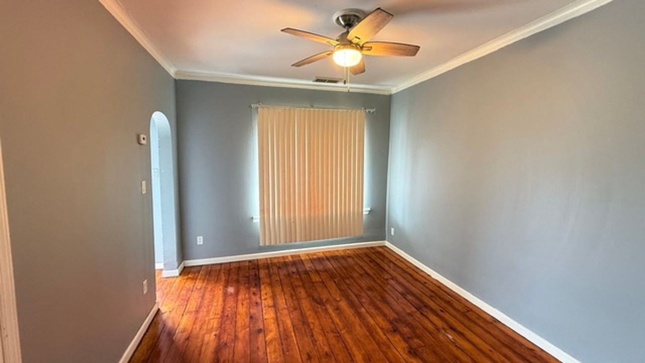 8224 S Muskegon Ave - Photo 5 of 16