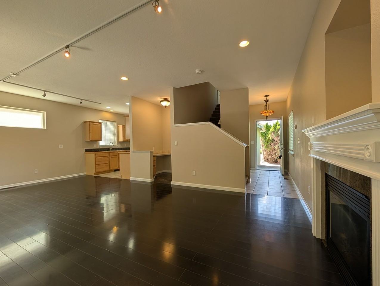 3693 Kendra St - Photo 6 of 23