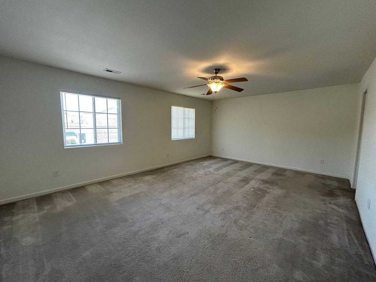 3723 Shepway Loop - Photo 6 of 20