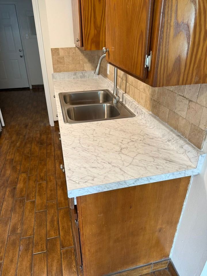 1925 N 35th St - Photo 6 of 13