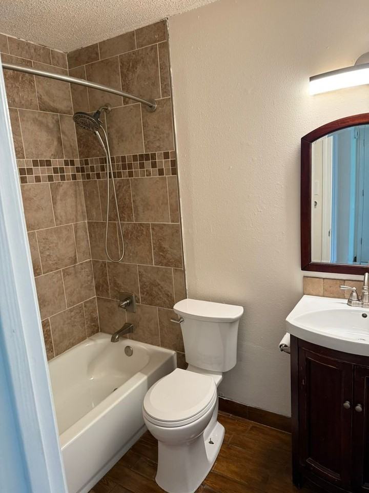 1925 N 35th St - Photo 7 of 12
