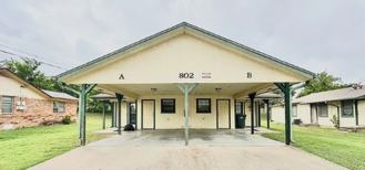 802 Hackberry Street - Photo 1 of 1