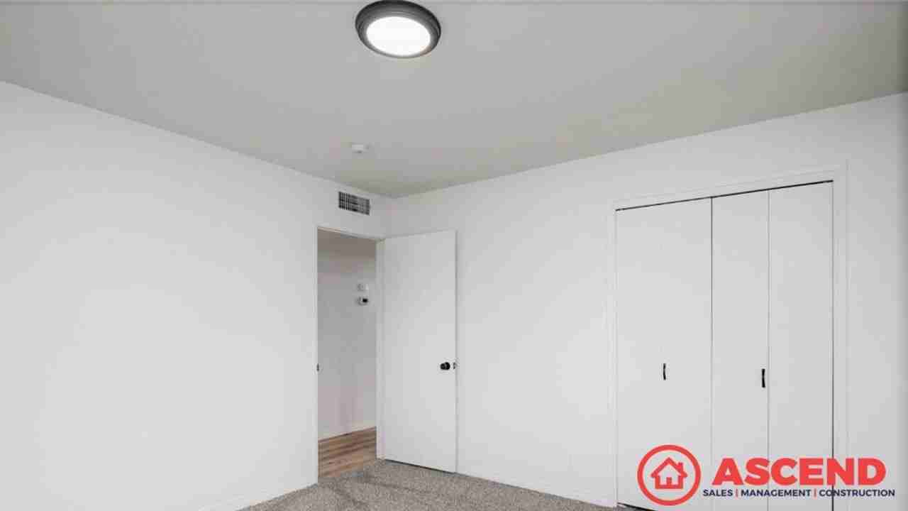 6624 Jetta Ave - Photo 7 of 12