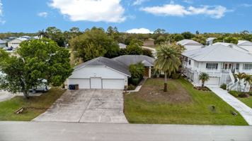 featured image of 6890 Circle Dr