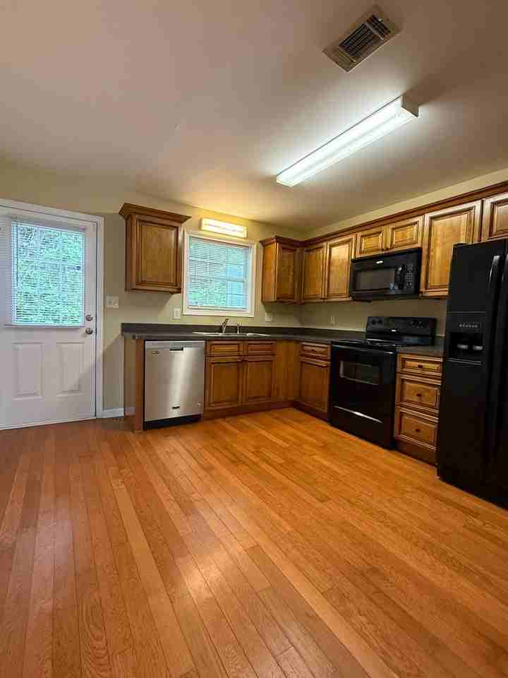 426 W I Pkwy - Photo 3 of 7