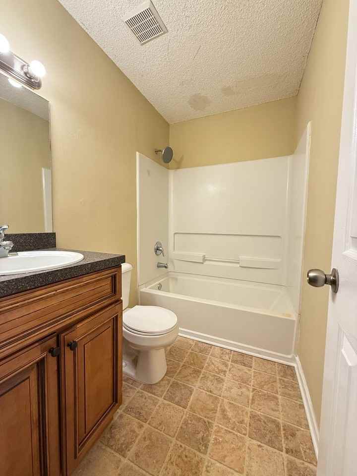 426 W I Pkwy - Photo 6 of 7