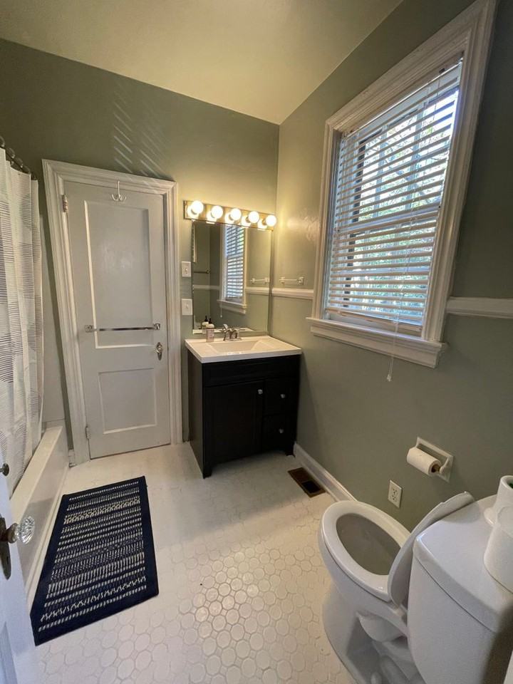 1818 Arlington St - Photo 4 of 18