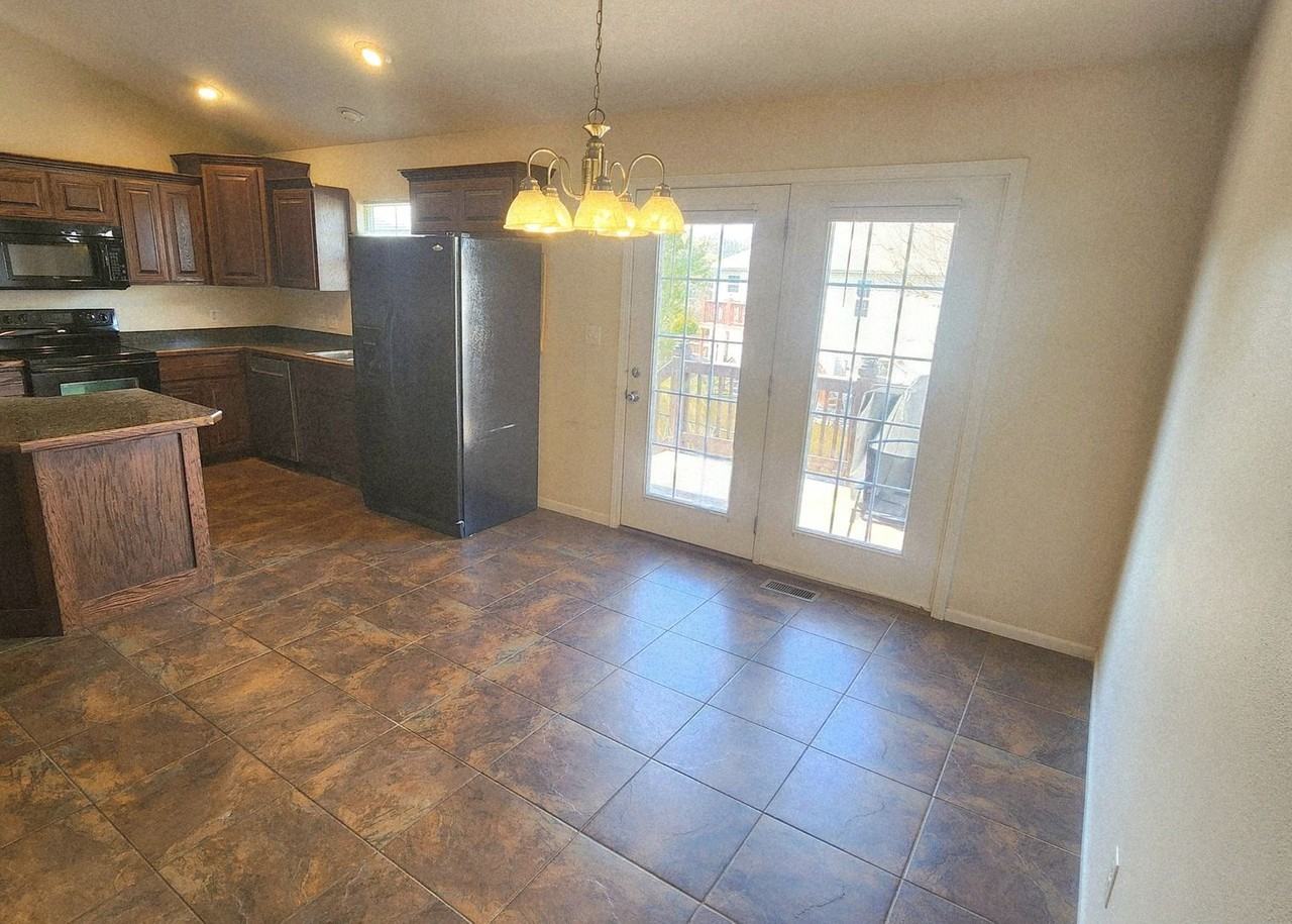 23615 Restore - Photo 2 of 19