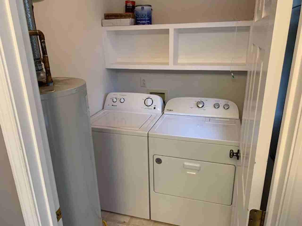 2244 Dewey Dr - Photo 6 of 20