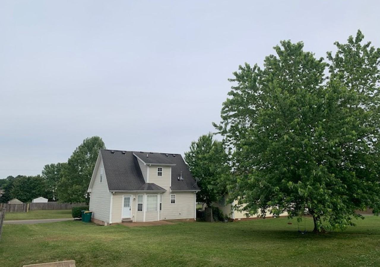2244 Dewey Dr - Photo 2 of 19