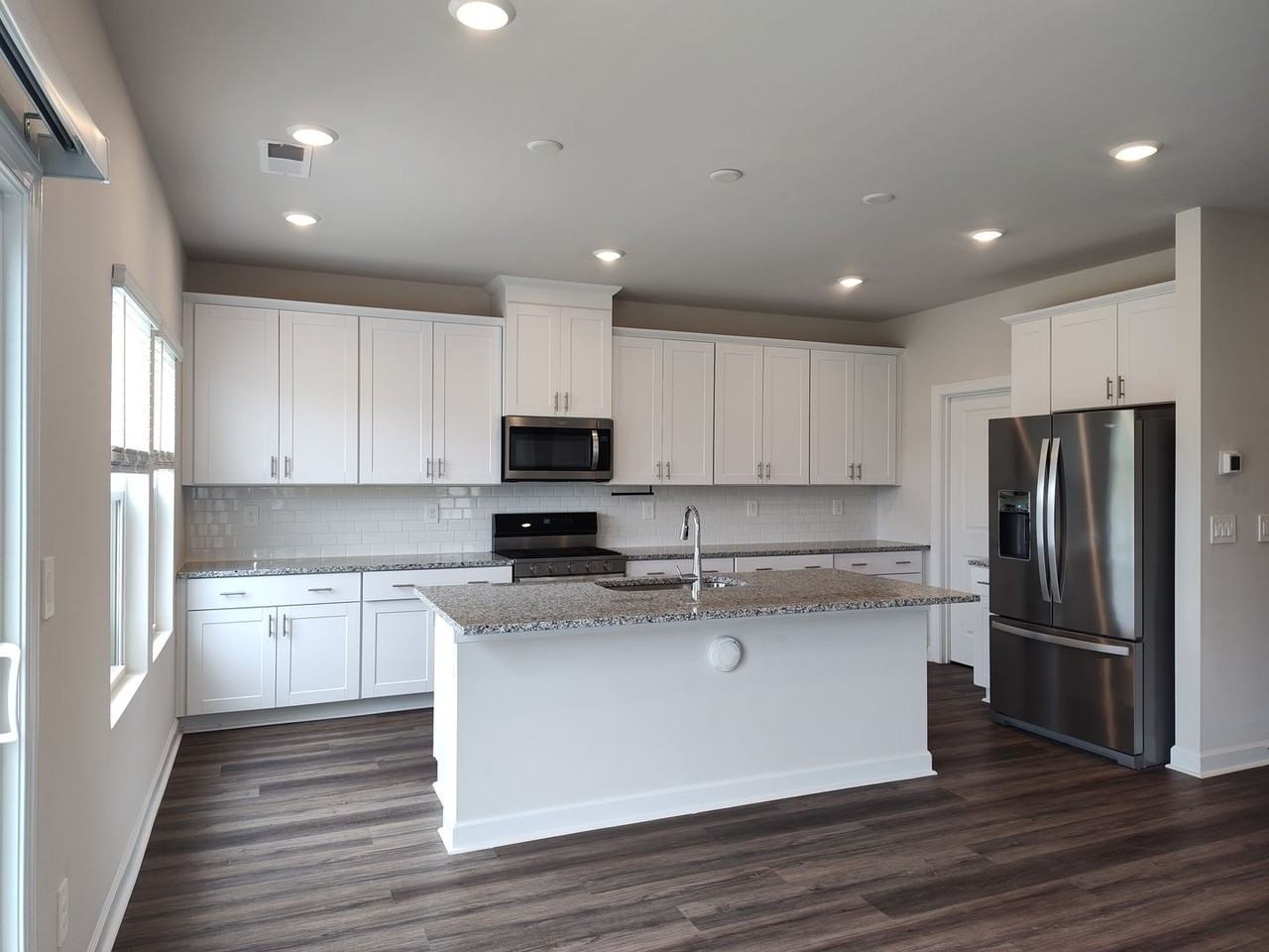 115 Sentinel Ct - Photo 5 of 39