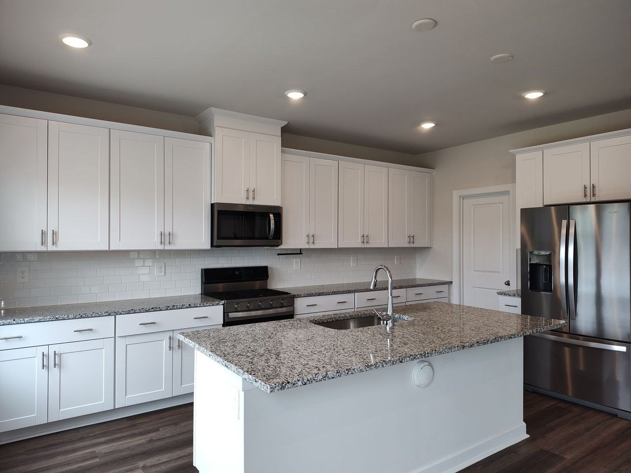 115 Sentinel Ct - Photo 6 of 39