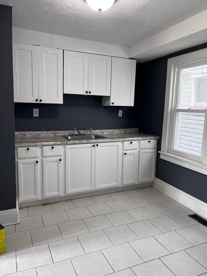 2955 E 115th St - Photo 5 of 13