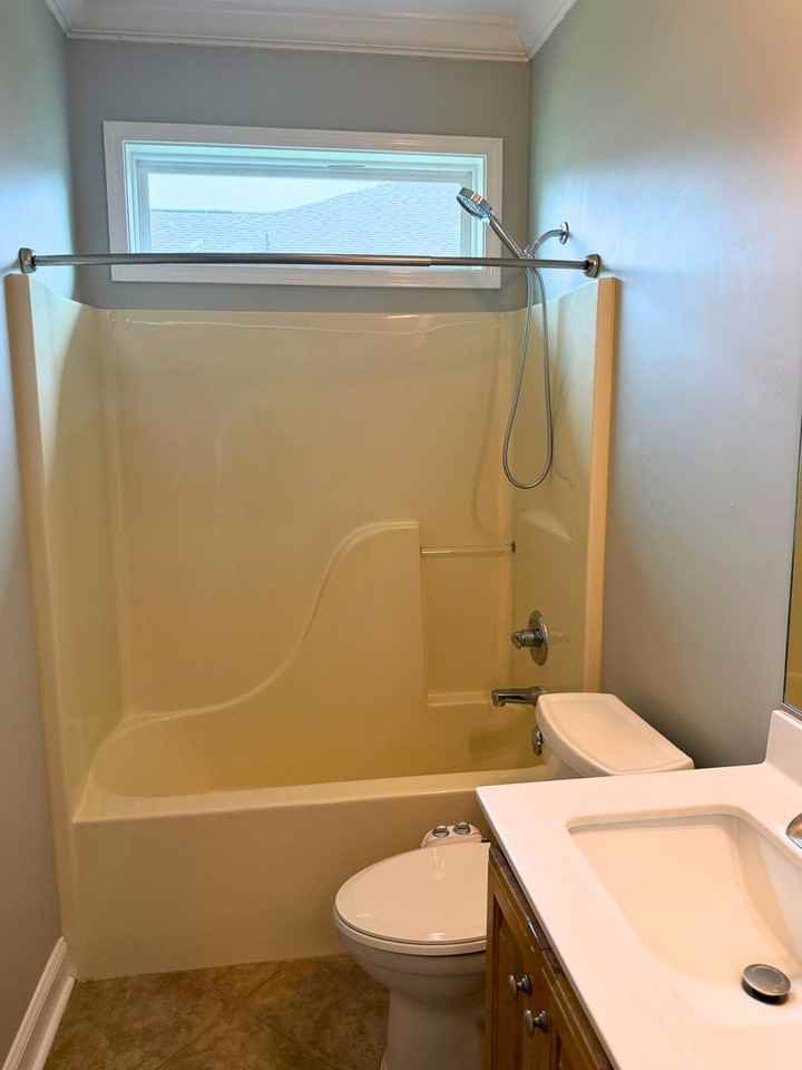 126 Miller Ct - Photo 6 of 32