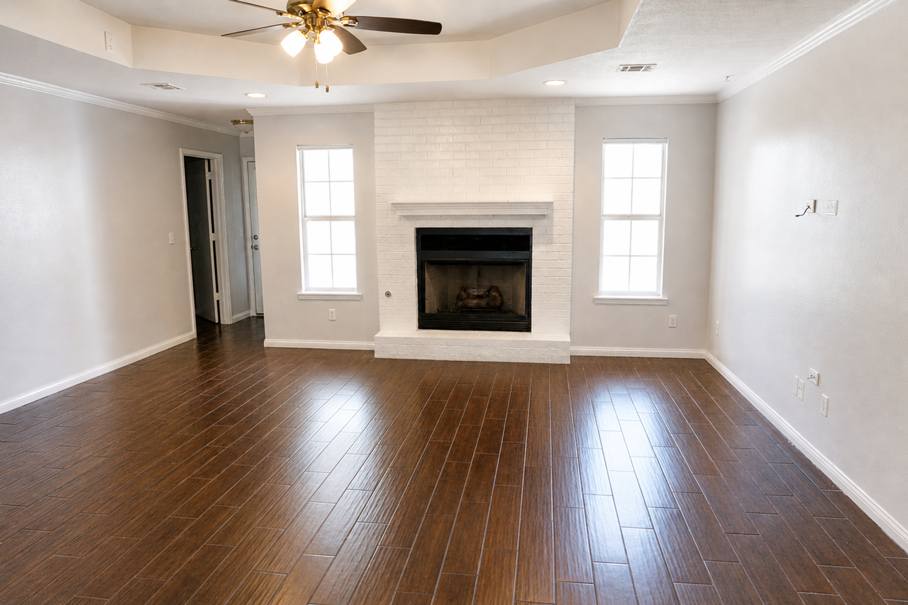 2710 Parkwood Dr - Photo 4 of 19
