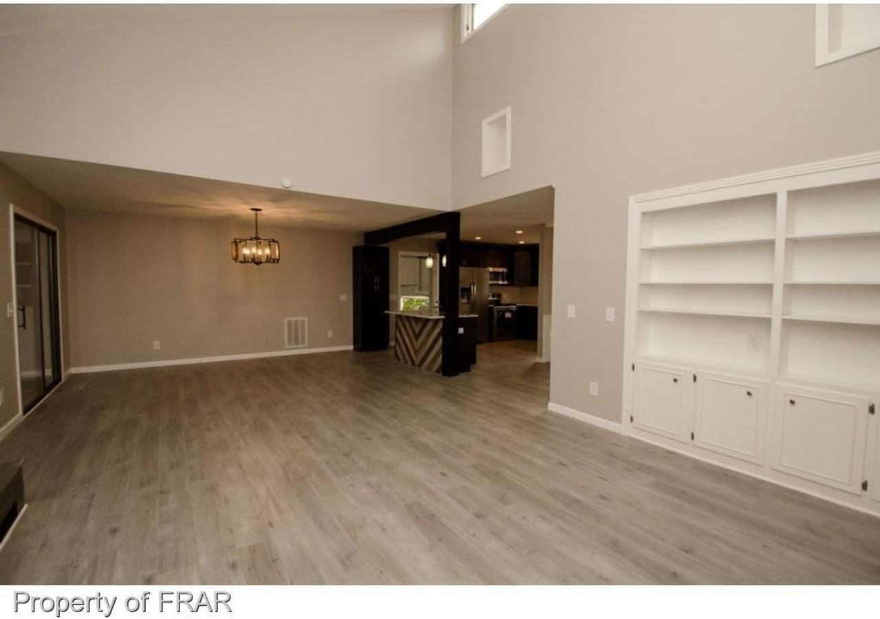 1710 Chateau Cir - Photo 7 of 40