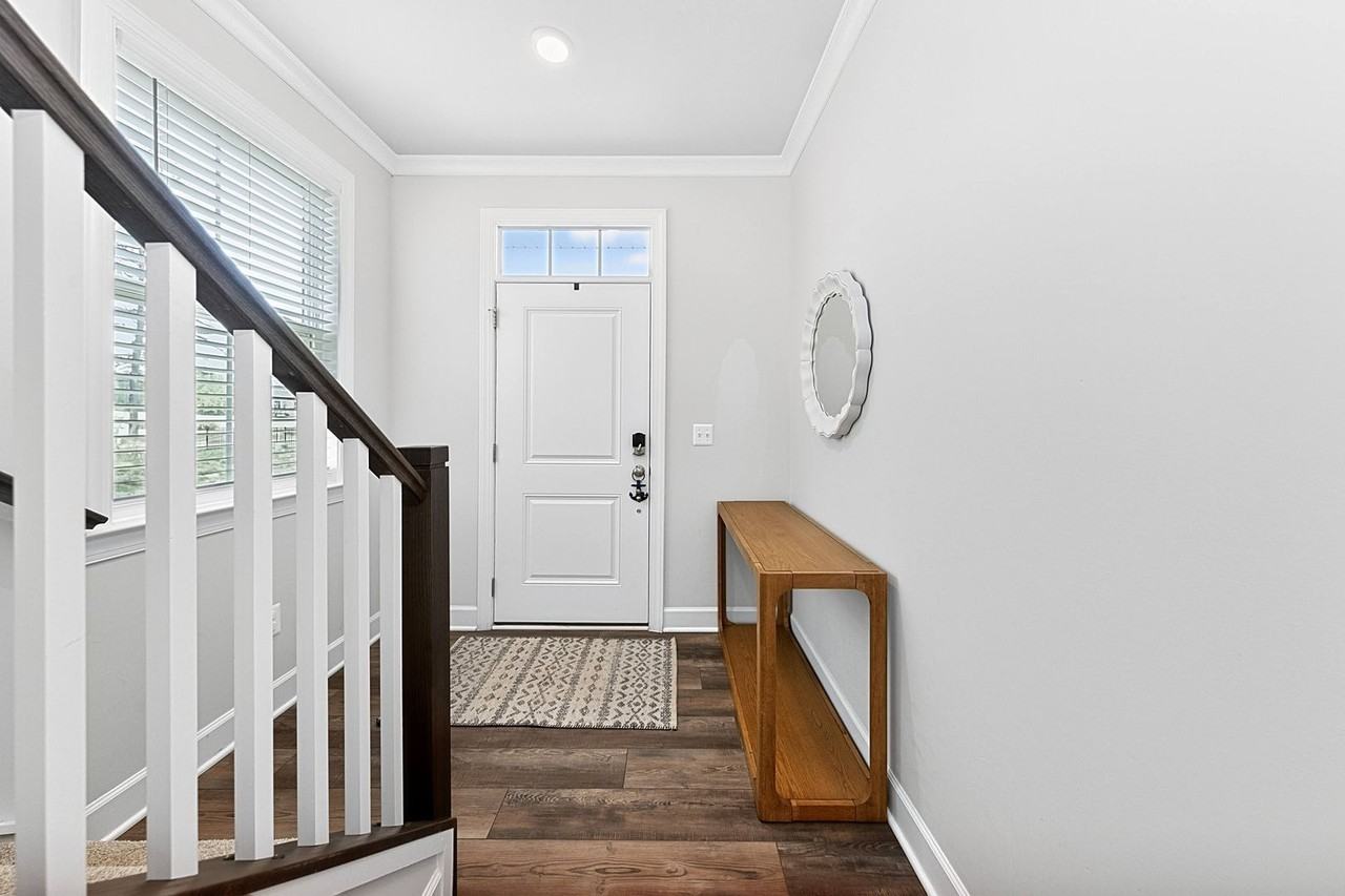 5273 Twilight Ct - Photo 2 of 14