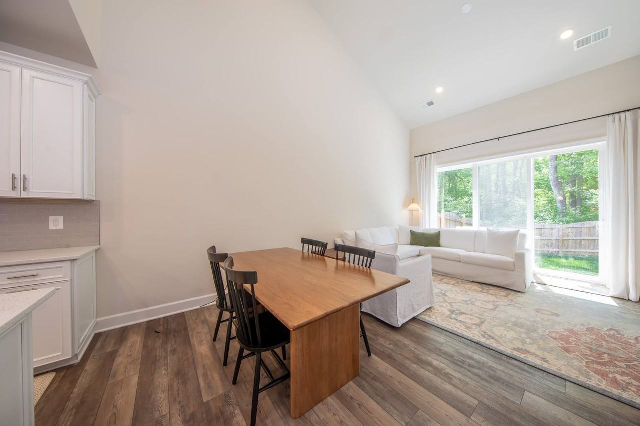 5273 Twilight Ct - Photo 4 of 14