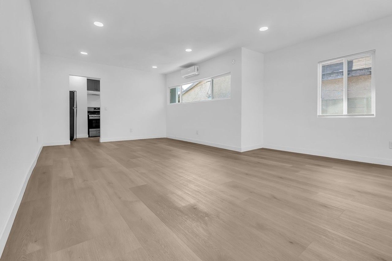 5518 Denker - Photo 3 of 39