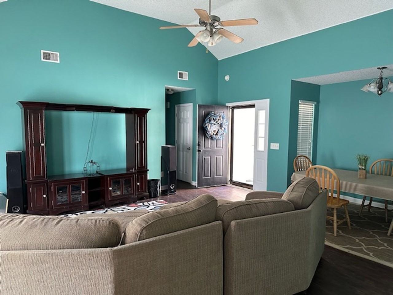 7002 White Pine Ave - Photo 5 of 23