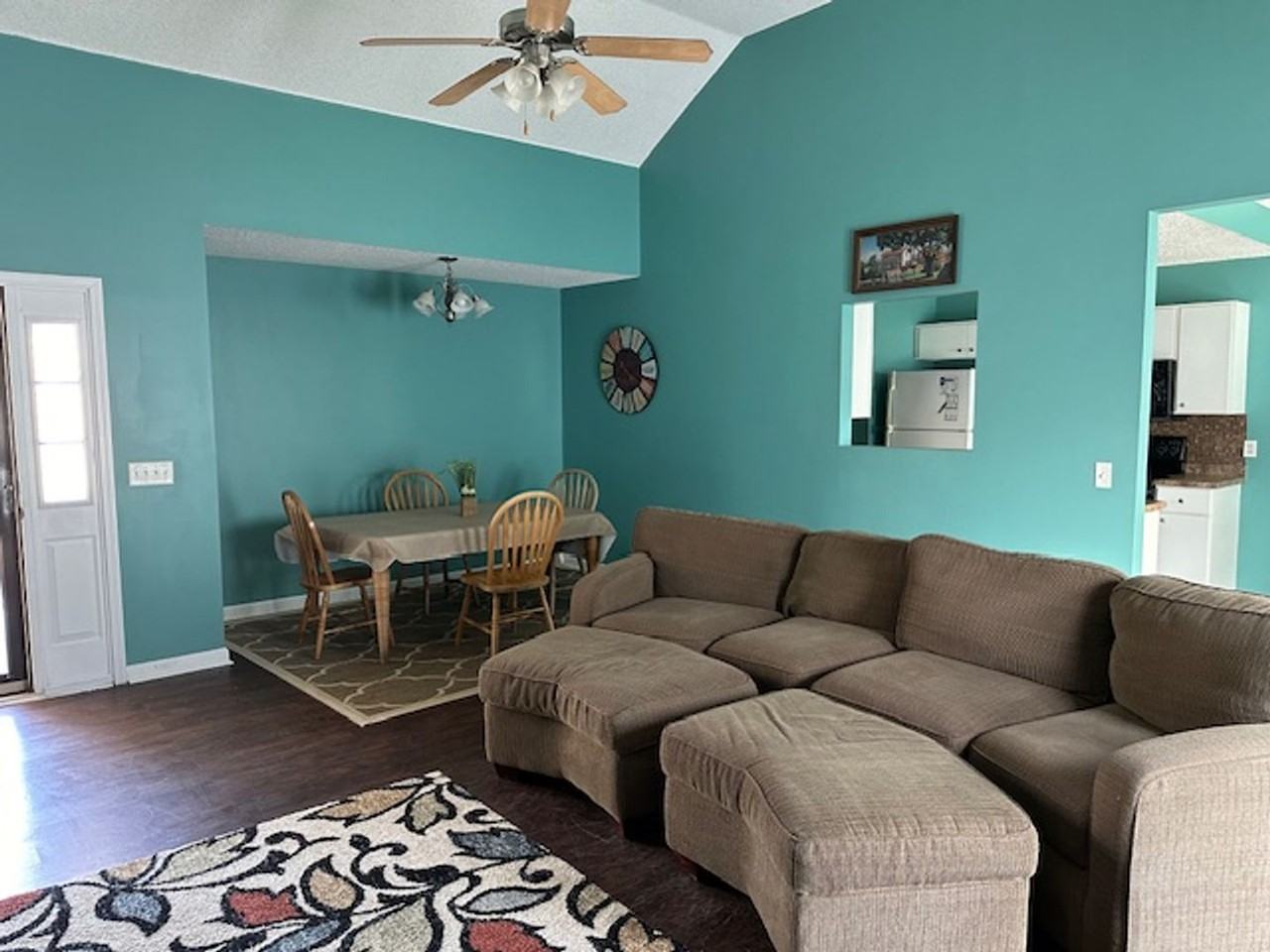 7002 White Pine Ave - Photo 6 of 23