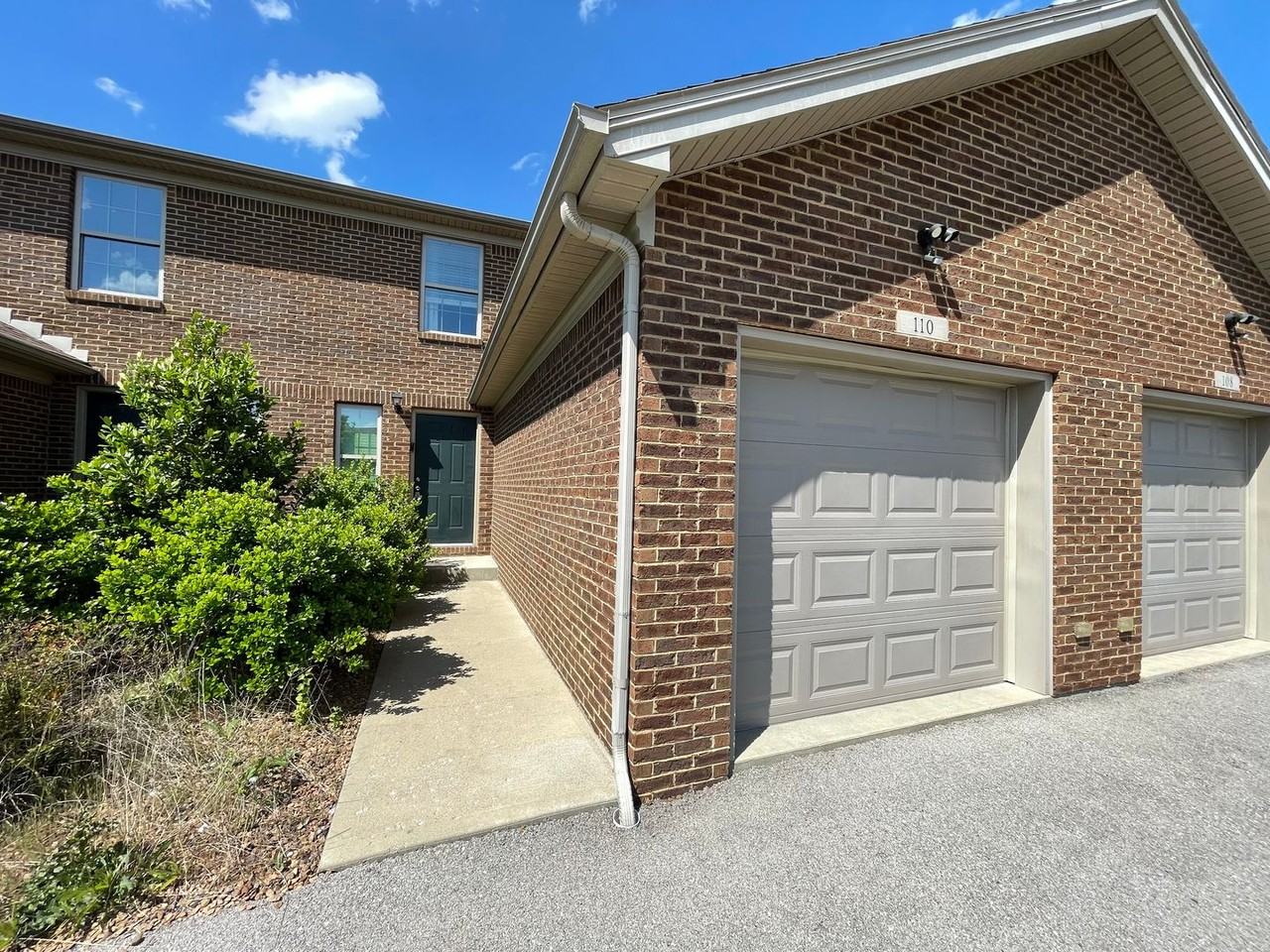 110 Gray Hawk Dr - Photo 2 of 26