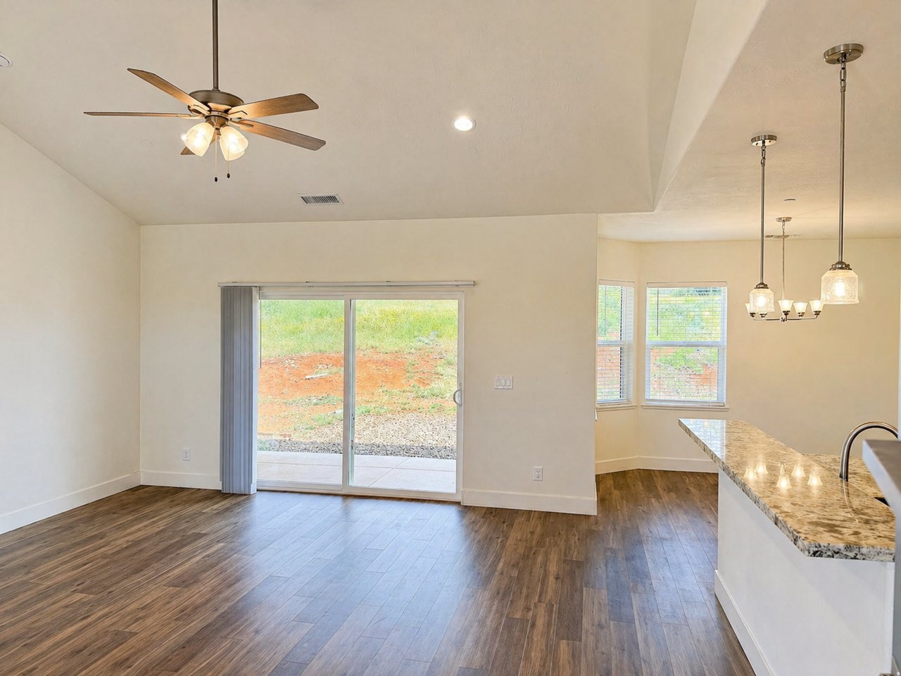 6166 Oliver Rd - Photo 3 of 32