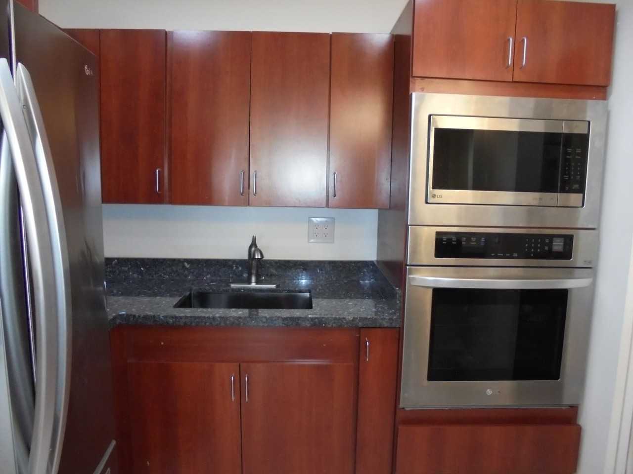 7431 E Portland St - Photo 4 of 10