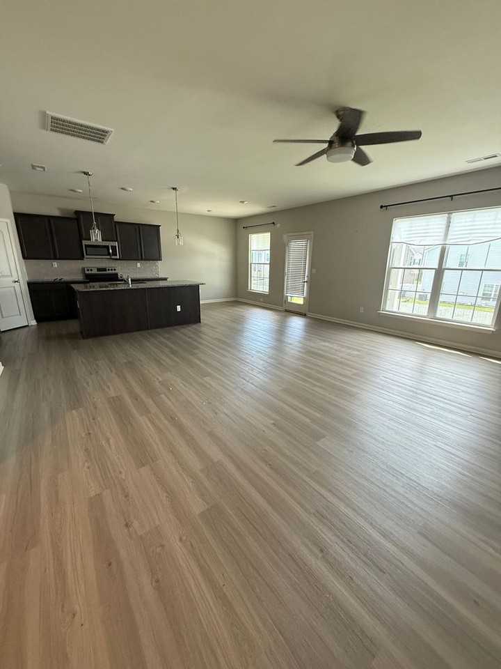 1137 Marlena Ln - Photo 3 of 15