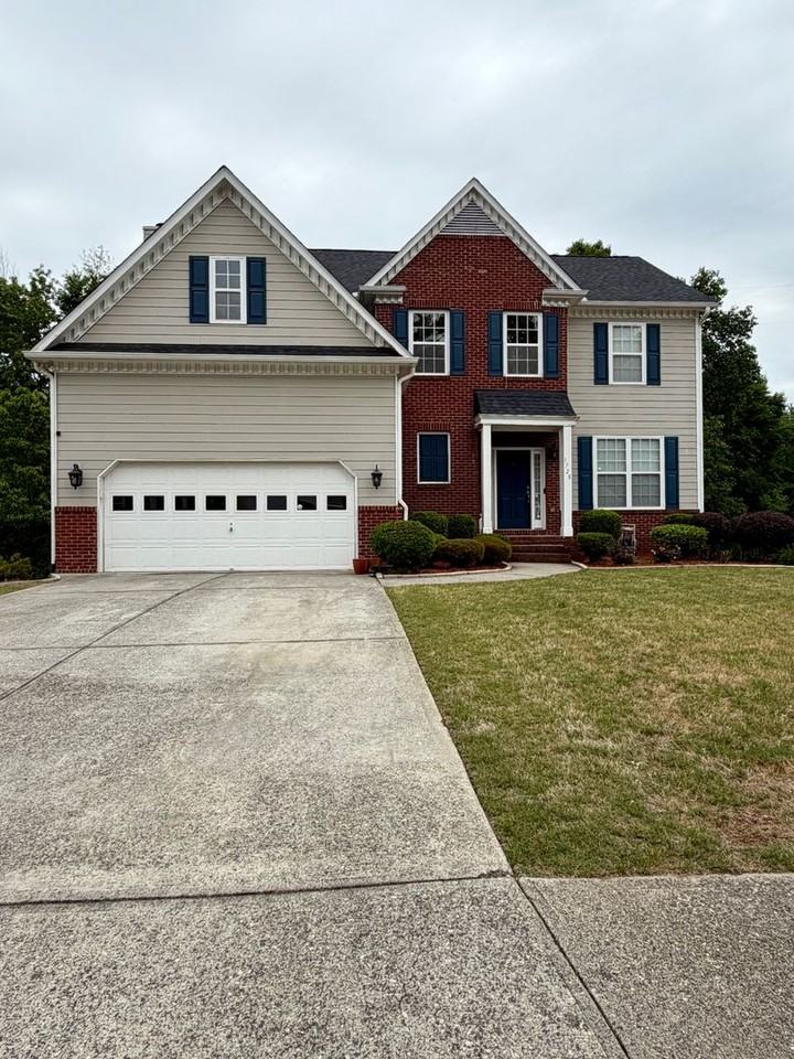 1728 Hampton Woods Way - Photo 3 of 50
