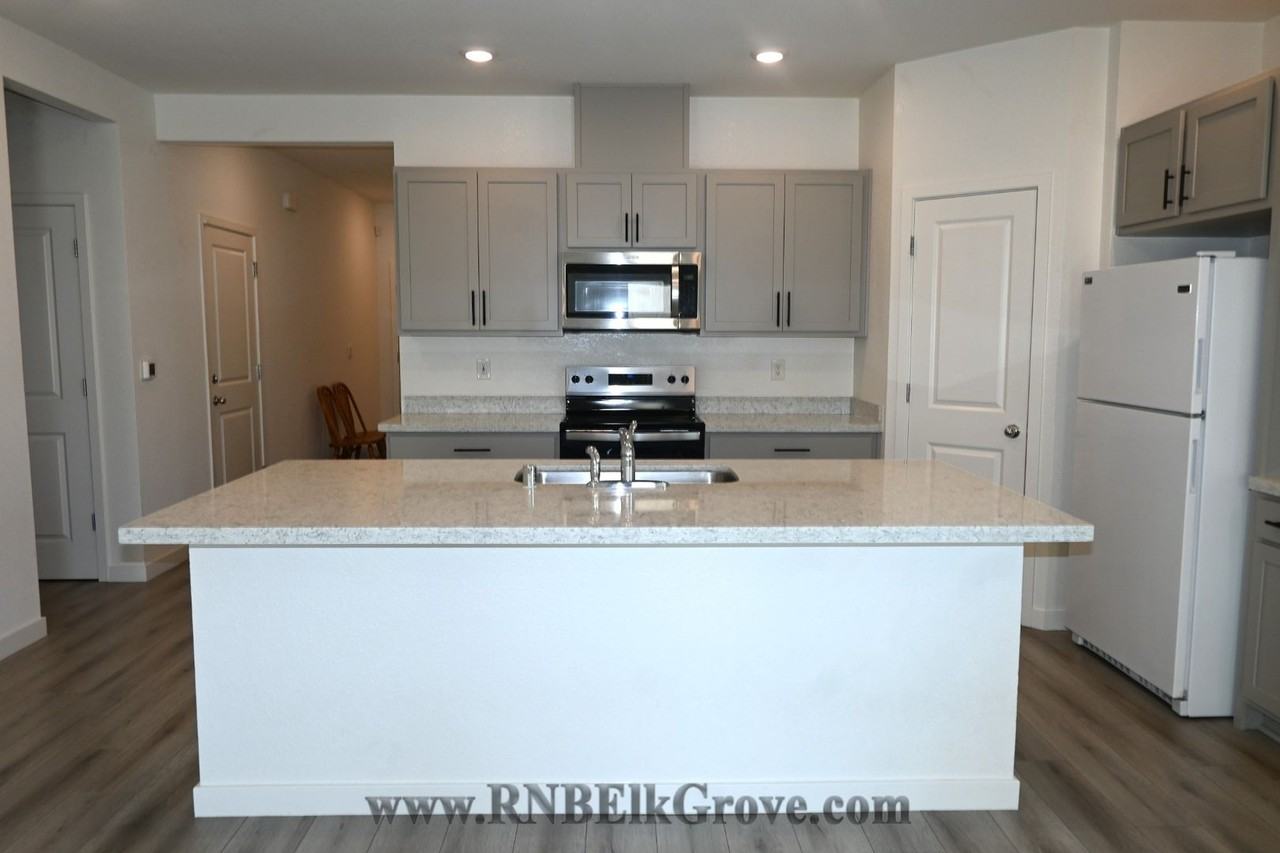 8855 Sebago Way - Photo 7 of 25