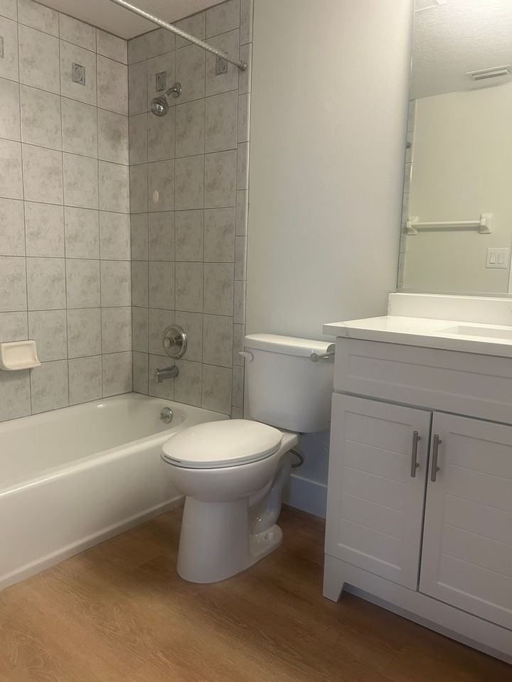 1612 1st St - Photo 4 of 20
