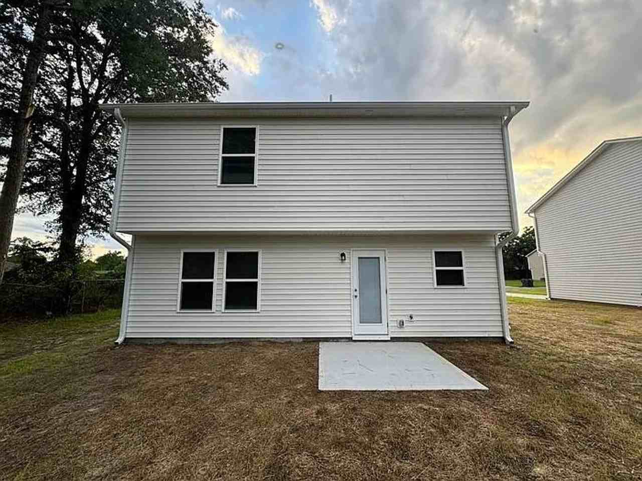 1108 Hugh St - Photo 3 of 24