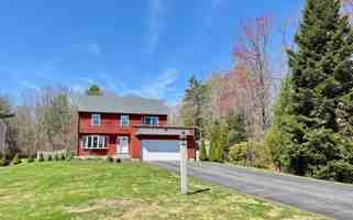 featured image of 11 Lunt Dr