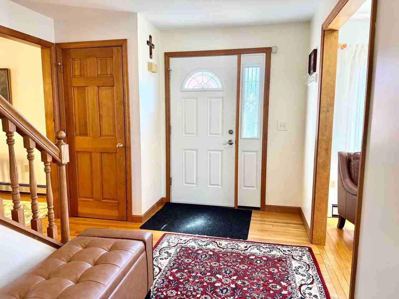 11 Lunt Dr - Photo 2 of 50