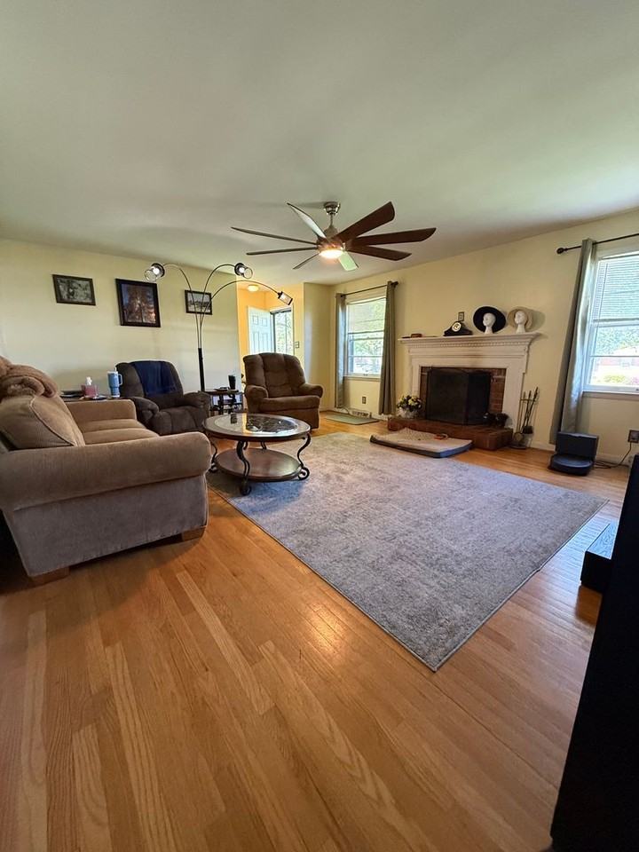 416 Blane Dr - Photo 2 of 13