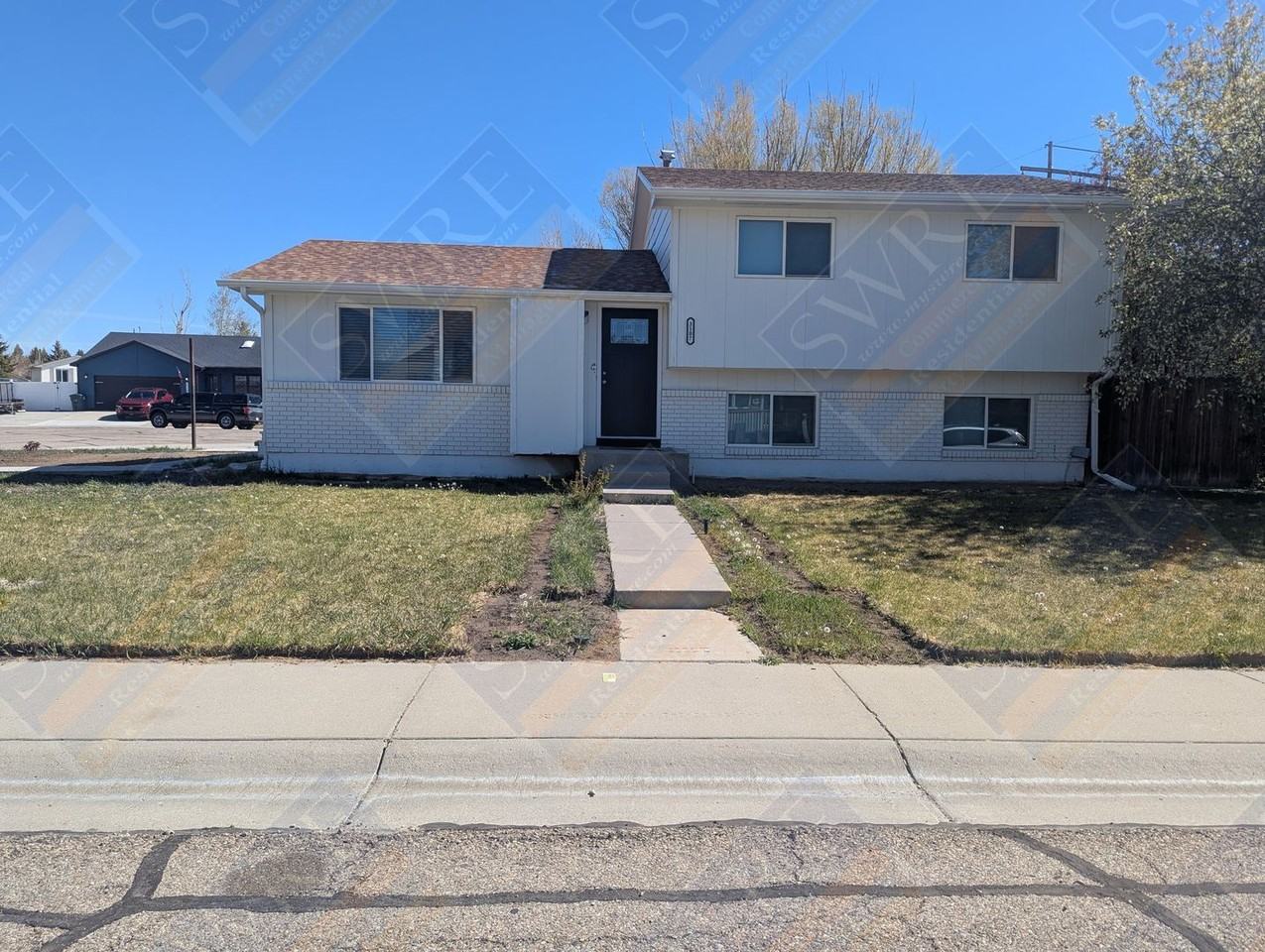 3107 Scott Dr