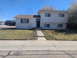 featured image of 3107 Scott Dr