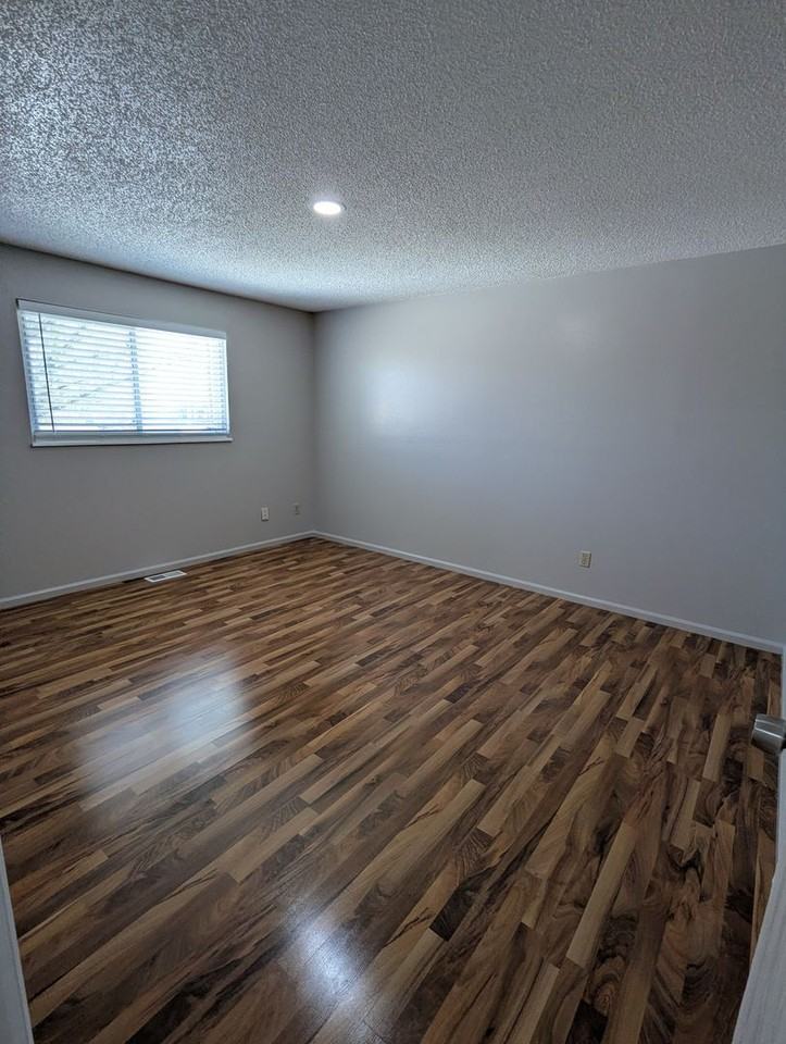3107 Scott Dr - Photo 6 of 19