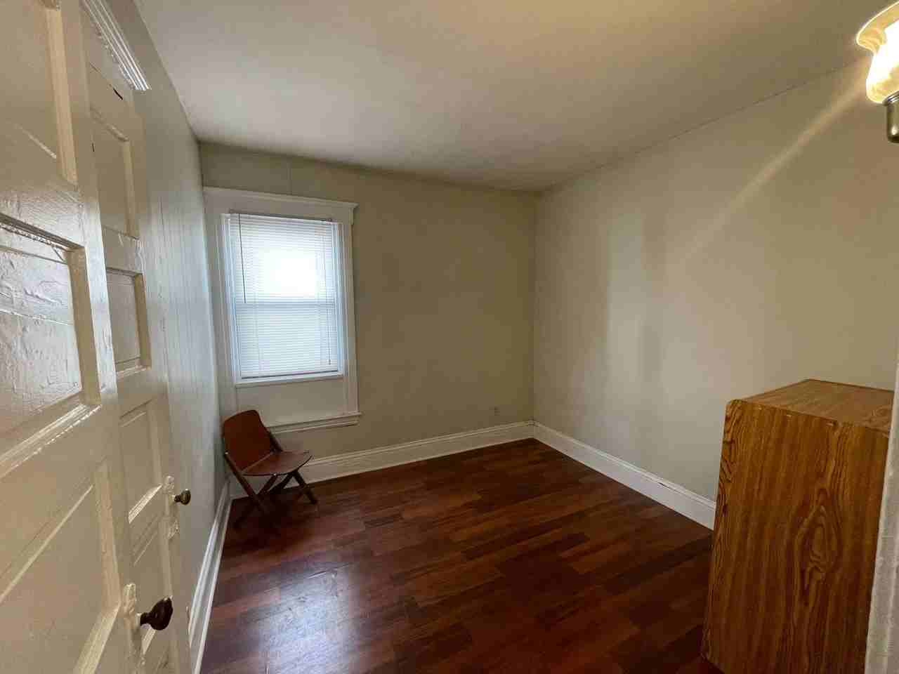 231 Ashworth Pl - Photo 6 of 12