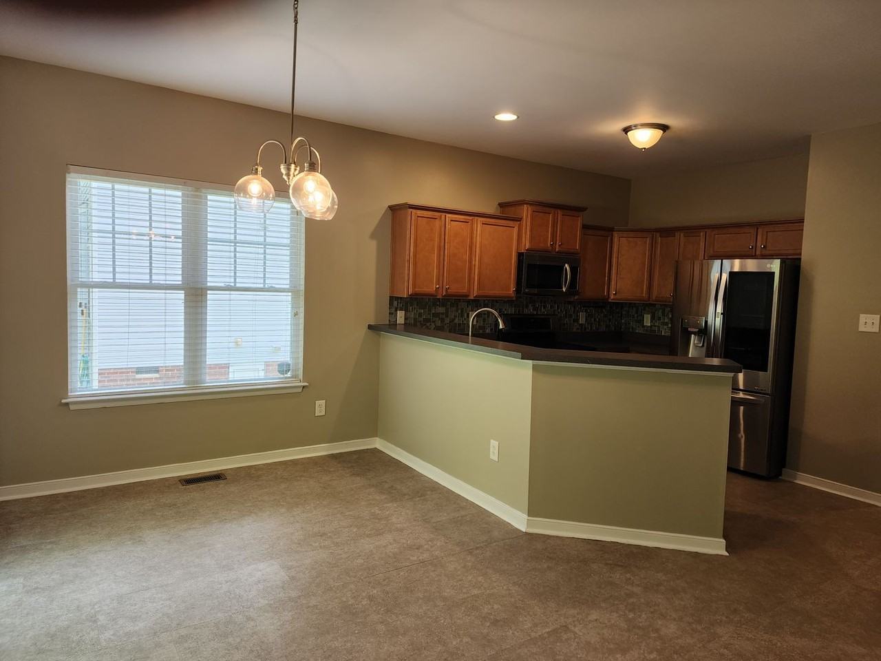 206 Obrien Rd - Photo 3 of 16