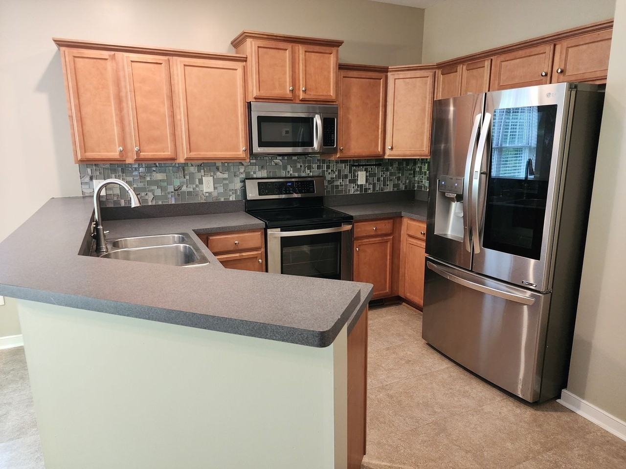 206 Obrien Rd - Photo 4 of 16
