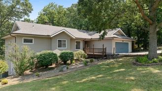 44 Sandwick Dr - Photo 1 of 1
