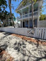 featured image of 1211 Varela St