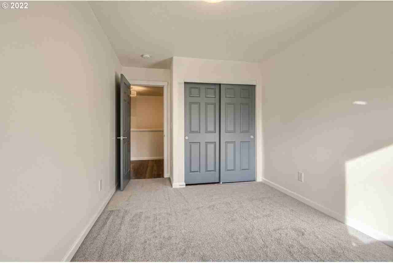 1437 Ne 82nd Dr - Photo 3 of 14