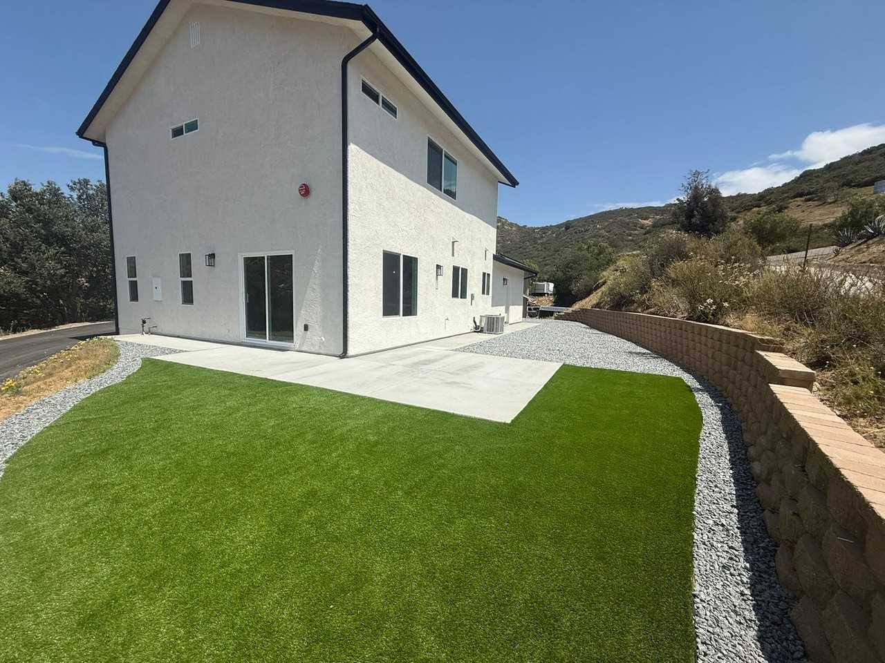 845 Renfro Way - Photo 7 of 33