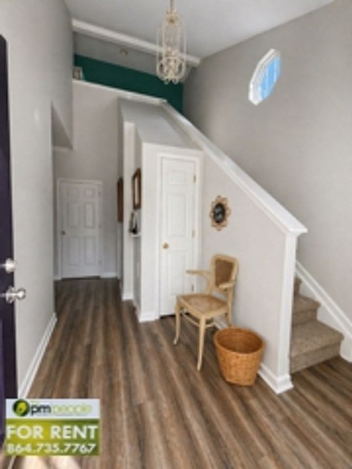 104 Pin Oak Ct - Photo 6 of 10