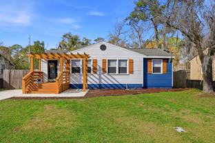 5327 Lexington Ave - Photo 1 of 1