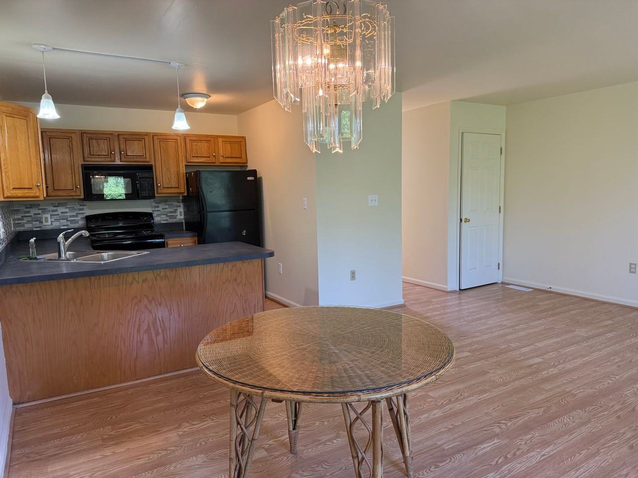 151 Acorn Ln - Photo 4 of 24